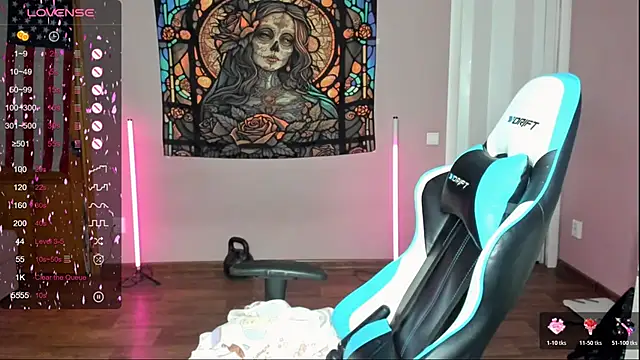 Snapshot of Project_hisoka chatting on 11/12/25, 02:59 Project hisoka online show from 11/12/25, 02:59