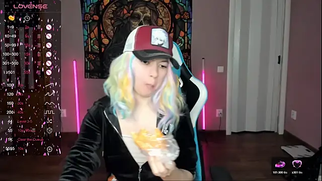 Snapshot of Project_hisoka chatting on 11/23/25, 06:45 Project hisoka online show from 11/23/25, 06:45