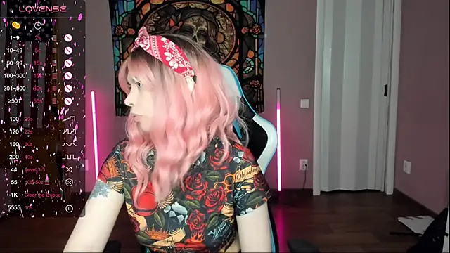 Snapshot of Project_hisoka chatting on 11/12/25, 03:05 Project hisoka online show from 11/12/25, 03:05