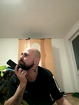 derek1494 online show from 12/01/24, 11:31