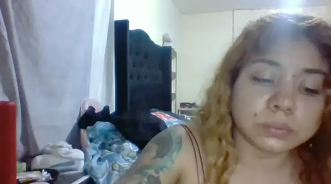 Jennxdolls online show from 01/28/25, 01:27