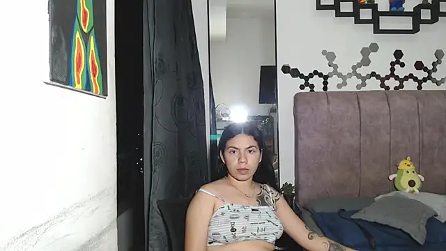 Snapshot of Liza_Thurner chatting on 02/27/25, 02:57 Liza Thurner online show from 02/27/25, 02:57