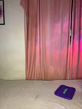 Snapshot of Ari_Martin chatting on 11/29/25, 04:45 Ari Martin online show from 11/29/25, 04:45