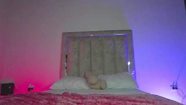 little-Emma online show from 03/07/26, 11:43