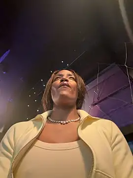 Black Dolll online show from 03/29/26, 08:43