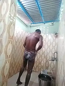 Snapshot of bas1cooks chatting on 11/13/25, 02:37 bas1cooks online show from 11/13/25, 02:37