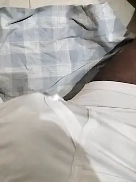 Snapshot of bas1cooks chatting on 03/08/26, 05:49 bas1cooks online show from 03/08/26, 05:49