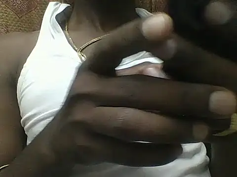 Snapshot of bas1cooks chatting on 11/03/25, 03:48 bas1cooks online show from 11/03/25, 03:48