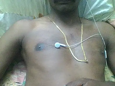 Snapshot of bas1cooks chatting on 10/25/25, 04:40 bas1cooks online show from 10/25/25, 04:40