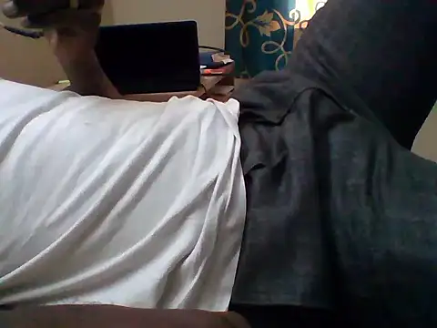 Snapshot of bas1cooks chatting on 10/12/25, 08:26 bas1cooks online show from 10/12/25, 08:26