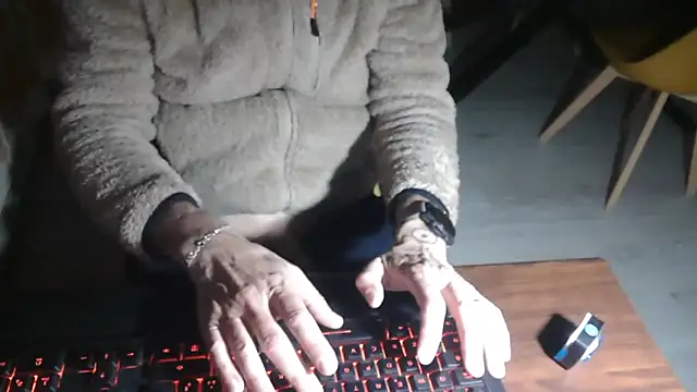 Adri gard online show from 03/10/26, 09:08