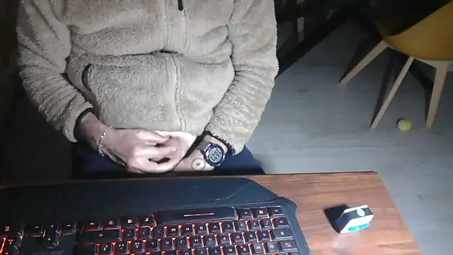 Adri gard online show from 03/08/26, 09:18