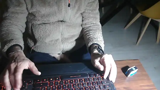 Adri gard online show from 03/09/26, 09:40