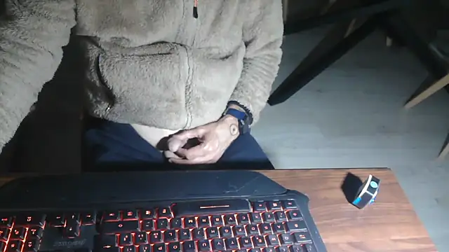 Adri gard online show from 04/13/26, 08:24