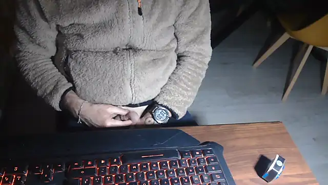 Adri gard online show from 03/11/26, 09:31