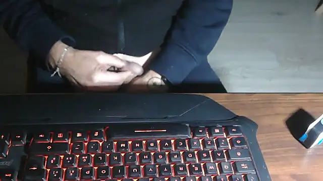 Adri gard online show from 11/18/25, 09:29