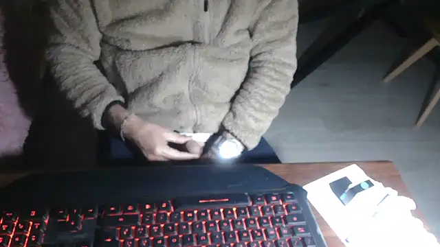 Adri gard online show from 04/04/26, 08:26