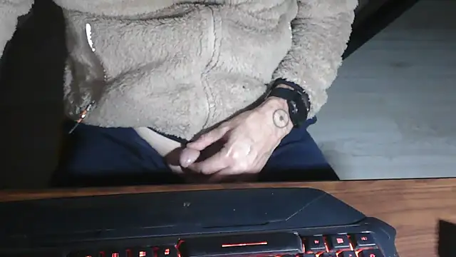 Adri gard online show from 11/30/25, 08:42