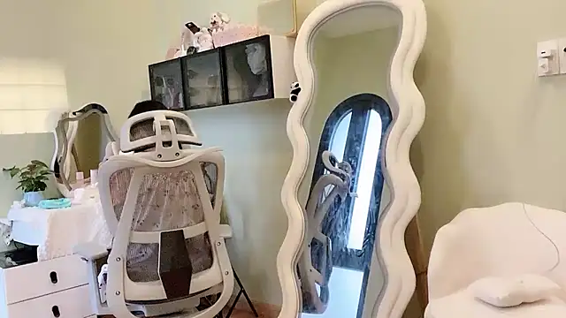 Nery Asian online show from 02/27/26, 01:50