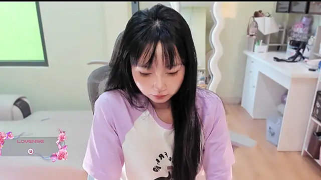 Nery Asian online show from 06/27/26, 07:47