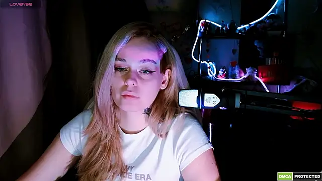 Snapshot of Bad_Girl009 chatting on 02/22/26, 05:25 Bad Girl009 online show from 02/22/26, 05:25