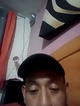 pineda1689 online show from 01/29/25, 07:25