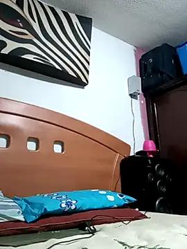 pineda1689 online show from 02/25/26, 08:25