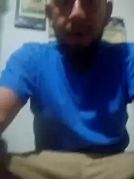 pineda1689 online show from 10/23/25, 04:33