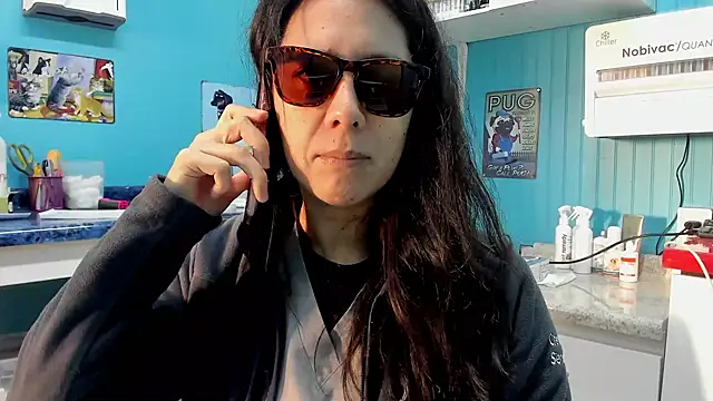 Reinacatchile online show from 05/19/26, 08:49