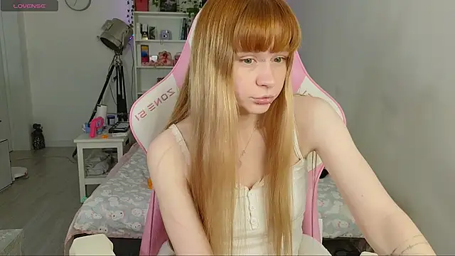 Snapshot of Milia_Parker chatting on 09/30/25, 11:00 Milia Parker online show from 09/30/25, 11:00