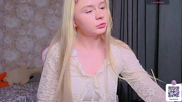 Snapshot of Milia_Parker chatting on 05/23/26, 08:41 Milia Parker online show from 05/23/26, 08:41