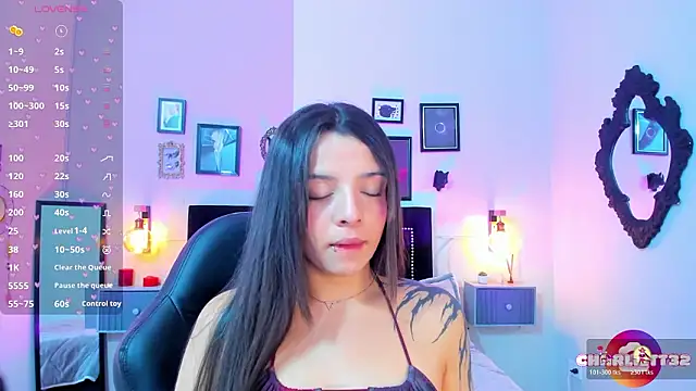 Snapshot of Charlotte__Benett chatting on 02/28/26, 05:29 Charlotte Benett online show from 02/28/26, 05:29