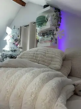 JezzyHill online show from 12/15/25, 11:38