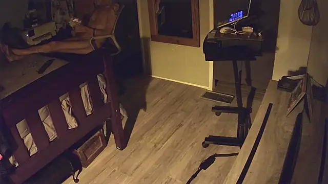 flasher15 online show from 04/09/26, 01:18