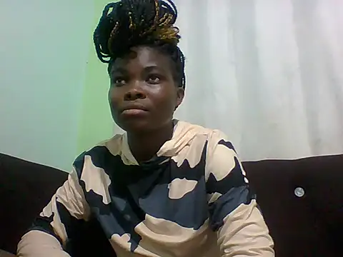 Snapshot of sexxyqueenn22 chatting on 10/23/25, 05:11 sexxyqueenn22 online show from 10/23/25, 05:11