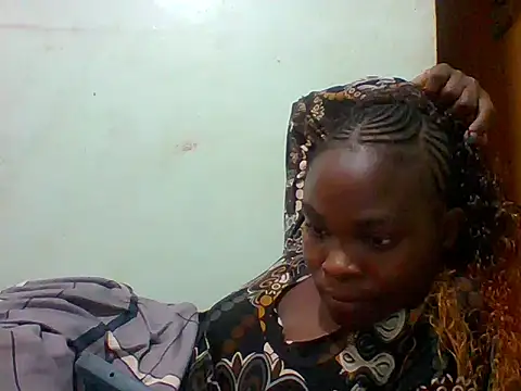 Snapshot of sexxyqueenn22 chatting on 12/18/25, 05:23 sexxyqueenn22 online show from 12/18/25, 05:23