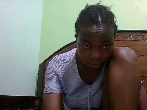Snapshot of sexxyqueenn22 chatting on 09/14/25, 11:10 sexxyqueenn22 online show from 09/14/25, 11:10