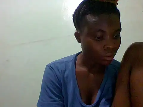 Snapshot of sexxyqueenn22 chatting on 11/16/25, 07:46 sexxyqueenn22 online show from 11/16/25, 07:46