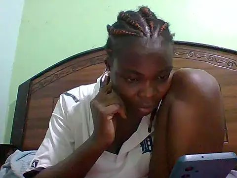 Snapshot of sexxyqueenn22 chatting on 09/22/25, 02:39 sexxyqueenn22 online show from 09/22/25, 02:39