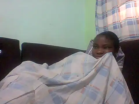 Snapshot of sexxyqueenn22 chatting on 10/06/25, 06:03 sexxyqueenn22 online show from 10/06/25, 06:03
