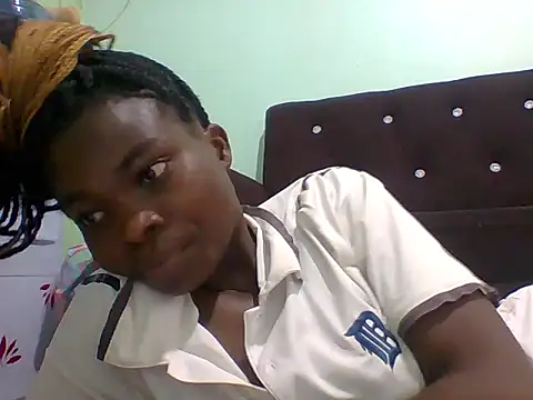 Snapshot of sexxyqueenn22 chatting on 11/14/25, 11:03 sexxyqueenn22 online show from 11/14/25, 11:03