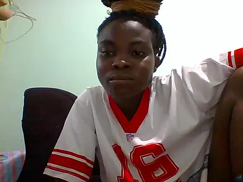 Snapshot of sexxyqueenn22 chatting on 11/06/25, 10:58 sexxyqueenn22 online show from 11/06/25, 10:58