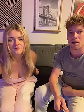 Snapshot of NickyGold_Official chatting on 02/25/26, 05:24 NickyGold Official online show from 02/25/26, 05:24