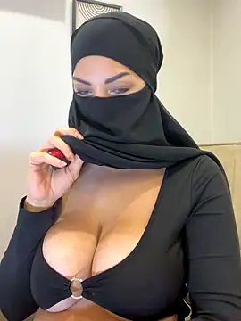 Amberonee31 online show from 11/02/25, 08:03