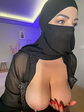 Amberonee31 online show from 04/16/26, 09:39