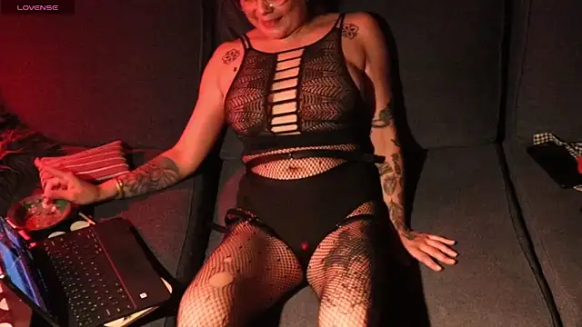 estivalia xxx online show from 03/23/26, 11:48