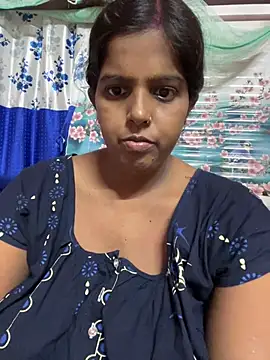 Snapshot of Beauty-queen chatting on 07/06/26, 02:02 Beauty-queen online show from 07/06/26, 02:02