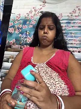 Beauty-queen online show from 09/25/25, 11:05