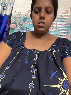 Beauty-queen online show from 04/12/26, 11:02