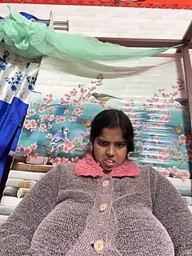 Beauty-queen online show from 12/16/25, 10:52